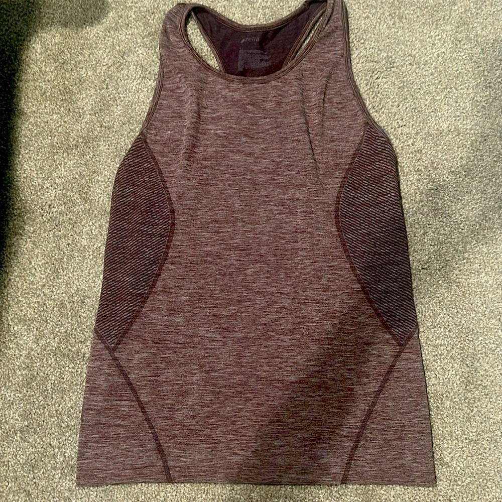 workout shirt